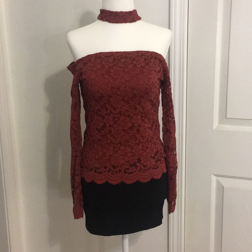 ✨🆕🦁 Choker Off-the-Shoulder Knit Top